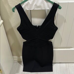 Chic Black Sleeveless Dress